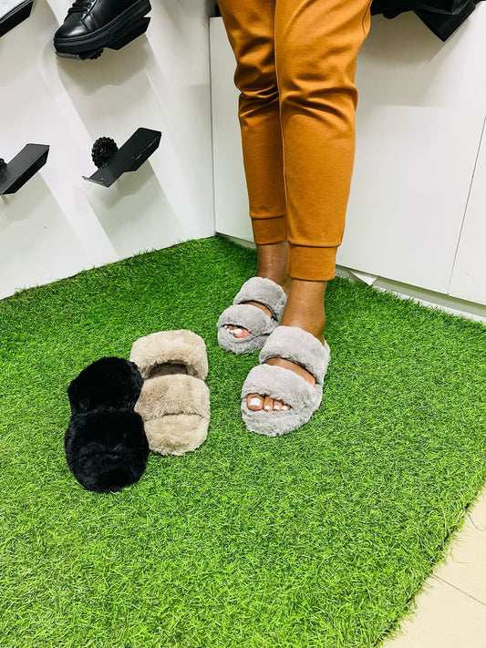 Cozy Fluffy Sandals Slides for Women Indoor and Outdoor Wear